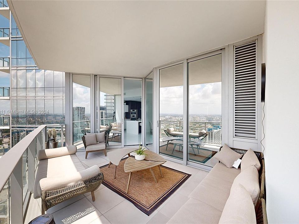 1st image of 851 NE 1st Ave #3604