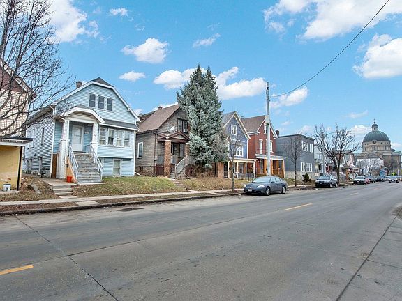 4th image of 2477 S 6th St