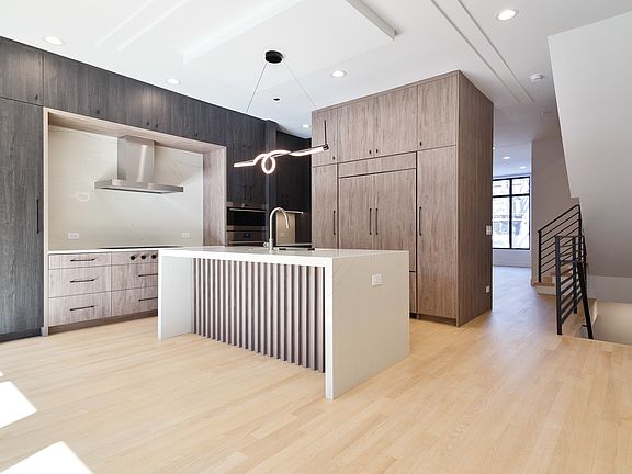 3rd image of 2045 W Race Ave