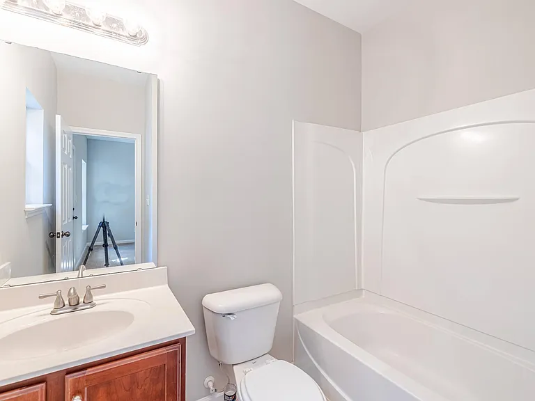 14106 Winford Ln — Photo 39