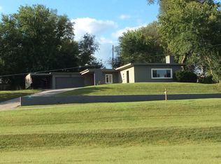 808 Forest Ave, Atchison, KS 66002