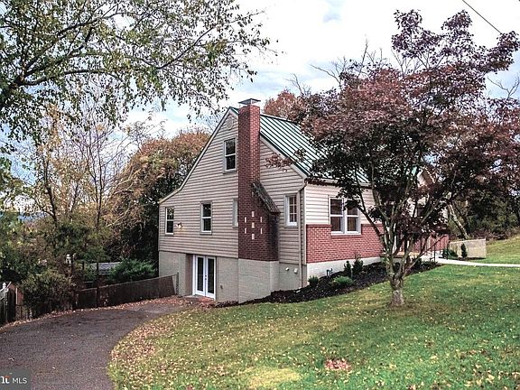 2nd image of 750 Adams Ave