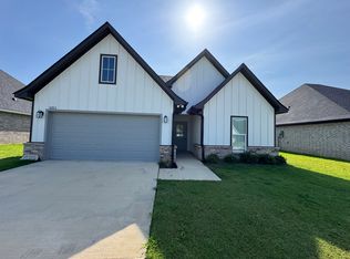 5052 Falcon Bay Dr, Shreveport, LA 71107