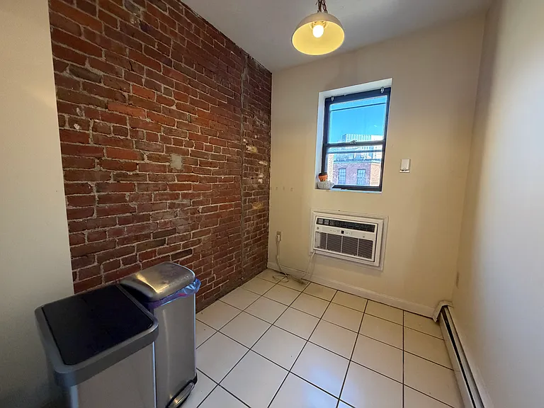 12 Westland Ave #4 — Photo 6