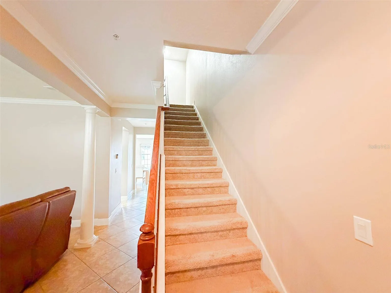 3 bed, 2.5 bath, 1806 sqft, $3,490 — Photo 3