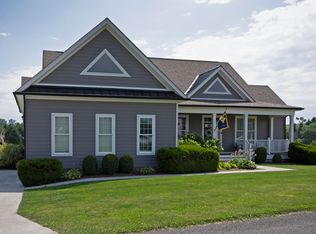 332 Midland Trce, Lewisburg, WV 24901