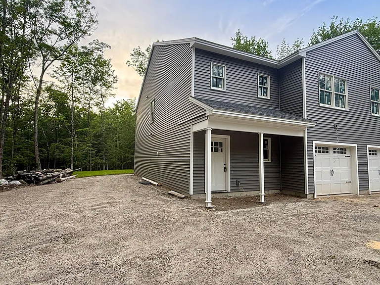 192 Center Rd — Photo 18