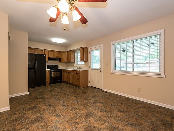 5th image of 117 Havenwood Dr