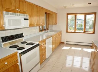 9 Langsford Way, Gloucester, MA 01930