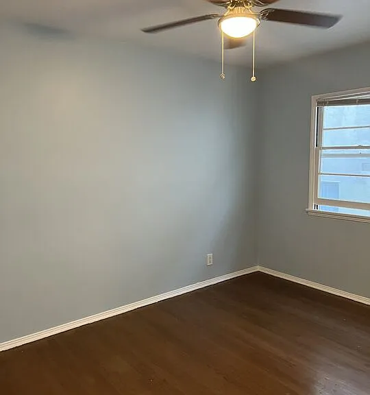 10503 Missouri Ave — Photo 5