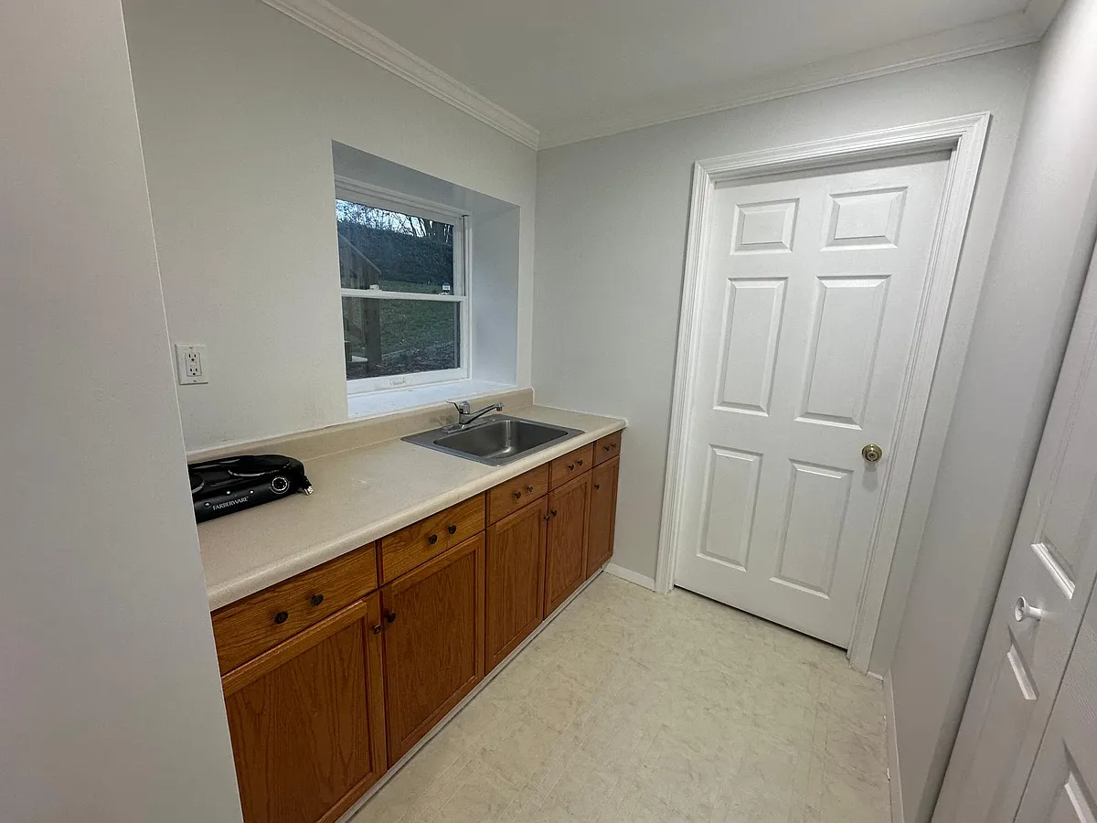 Building Photo - 17217 Amity Dr #BASEMENT