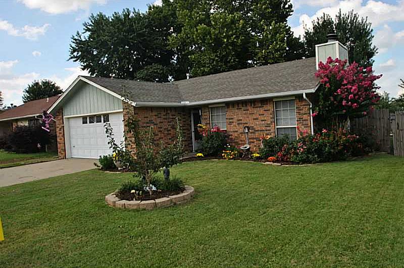 1st image of 219 Jonathan Dr