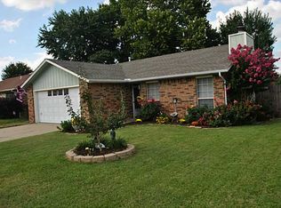 219 Jonathan Dr, Bentonville, AR 72712