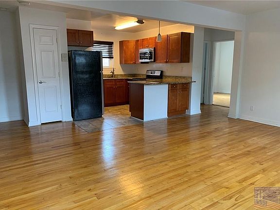 5th image of 1829 Palmer Ave