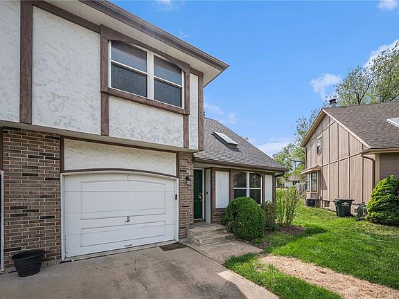 4th image of 10223 W 86th Ter