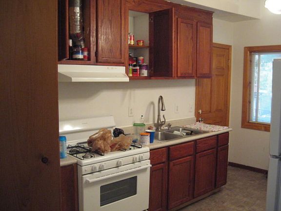 4th image of 1051 Minnehaha Ave E