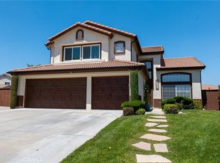8340 Rosemary Dr, Riverside, CA 92508