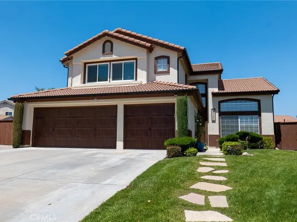 8340 Rosemary Dr, Riverside, CA 92508