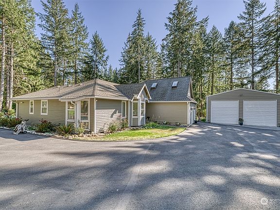 3rd image of 4016 83rd Avenue Ct NW