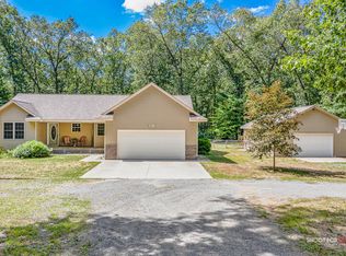 6211 Mary Lou Ln, Muskegon, MI 49442
