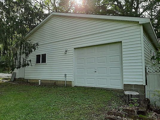 5th image of 29862 White Oak Dr