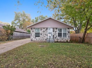 2717 20th St, Zion, IL 60099