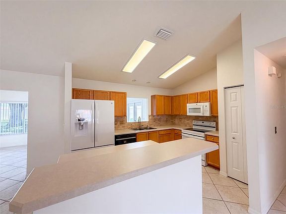 2nd image of 14280 SE 85TH AVENUE
