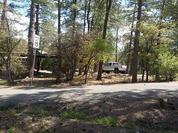 5th image of 921 S Hemlock Ave