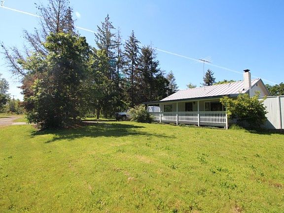 4th image of 33705 E River Dr