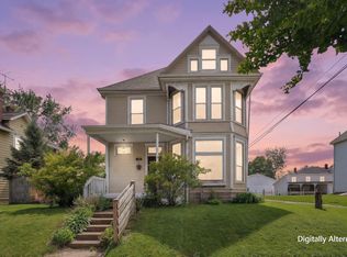 169 S Main St, London, OH 43140