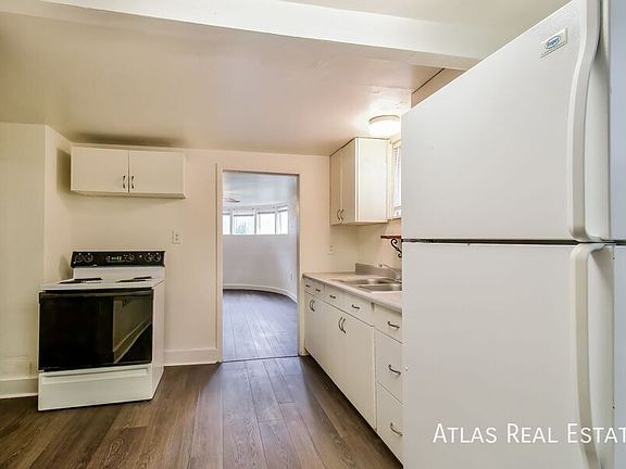4th image of 1459 Roberta St
