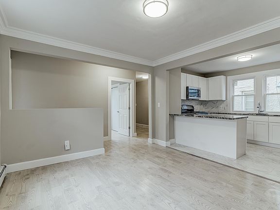 4th image of 180 Greylock Pkwy Floor 1
