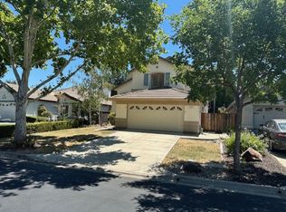 550 Apple Hill Dr, Brentwood, CA