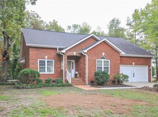 102 Johnson St, Iva, SC 29655