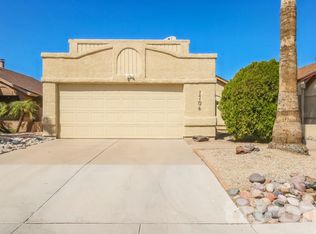 1706 N Comanche Dr, Chandler, AZ 85224