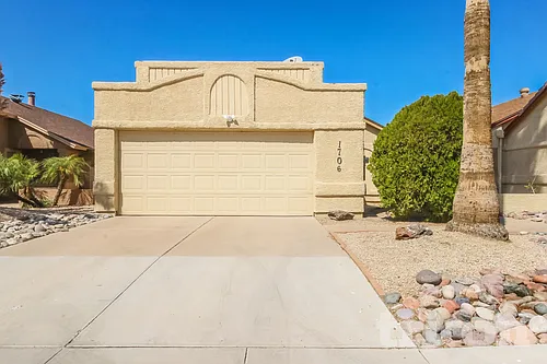 1706 N Comanche Dr Photo 1