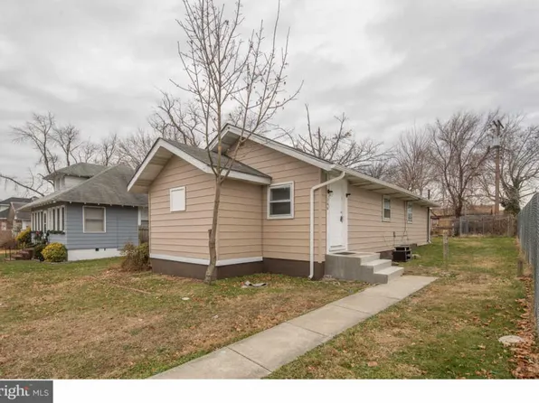 266 Johnson St, Carneys Point, NJ 08069