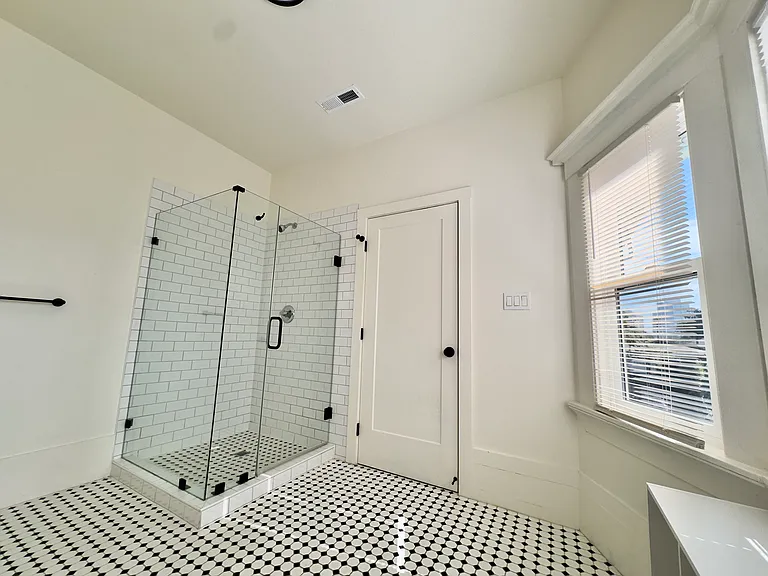 1303 Adeline St — Photo 20
