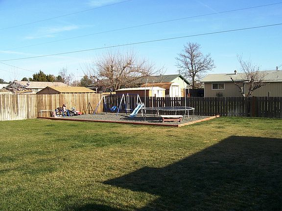 5th image of 1025 Sylvan Dr