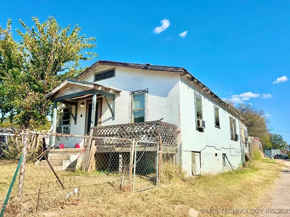 1029 N Valley Dr W, Sand Springs, OK 74063