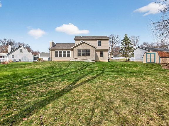 3rd image of 2166 Ganton Dr