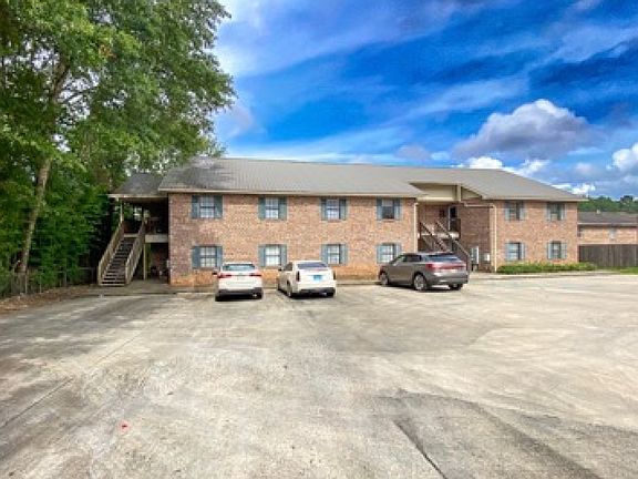3rd image of 46 Hillcrest Dr #26