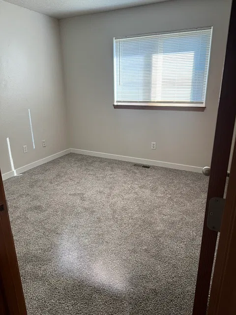 3 bed, 1178 sqft, $2,250 — Photo 3