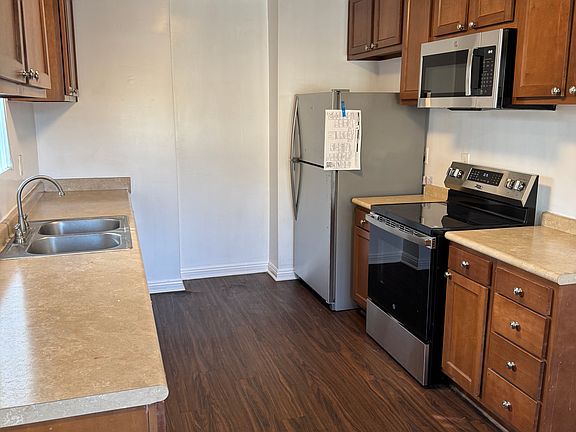 3rd image of 2010 Magnolia Ave APT 1-A