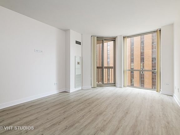 4th image of 222 N Columbus Dr APT 705