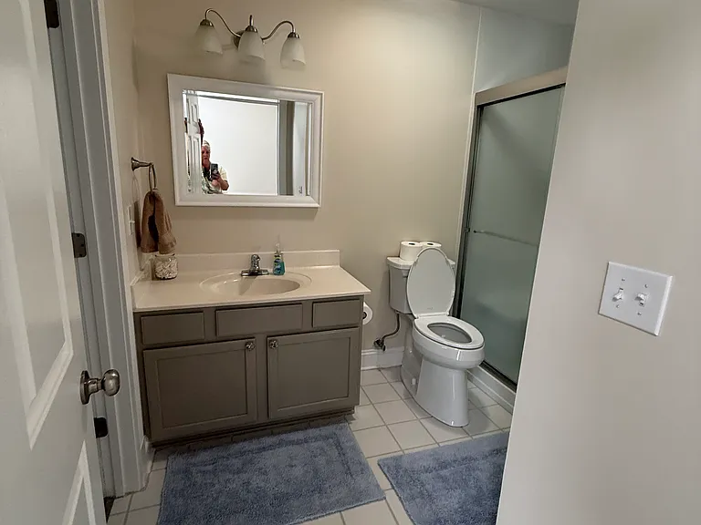 908 Resort Cir #201 — Photo 6