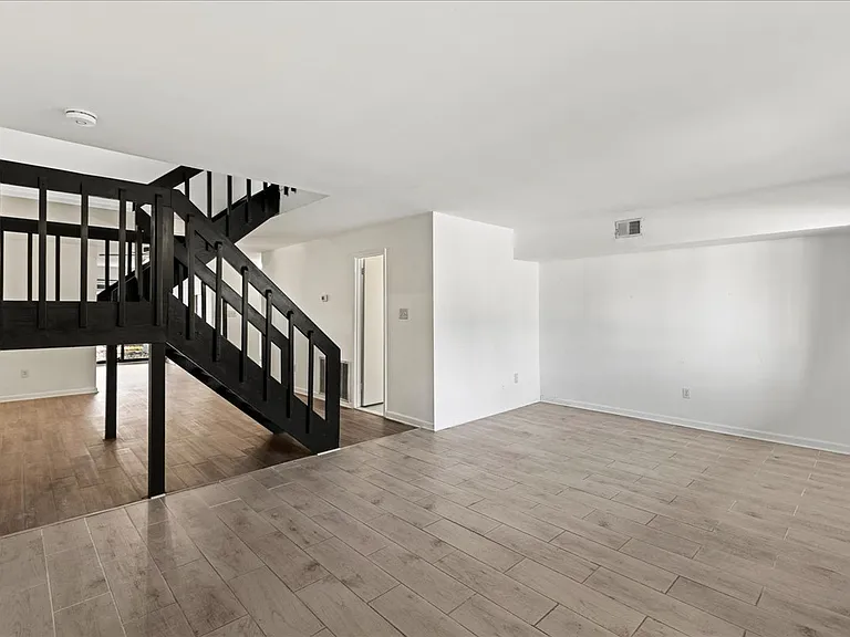 2609 Dogwood Ct #52 — Photo 8