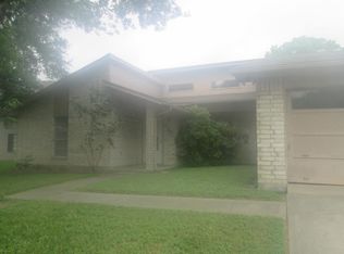 6305 Wimbledon St, Corpus Christi, TX 78415