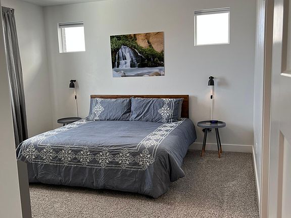 Master with king size bed