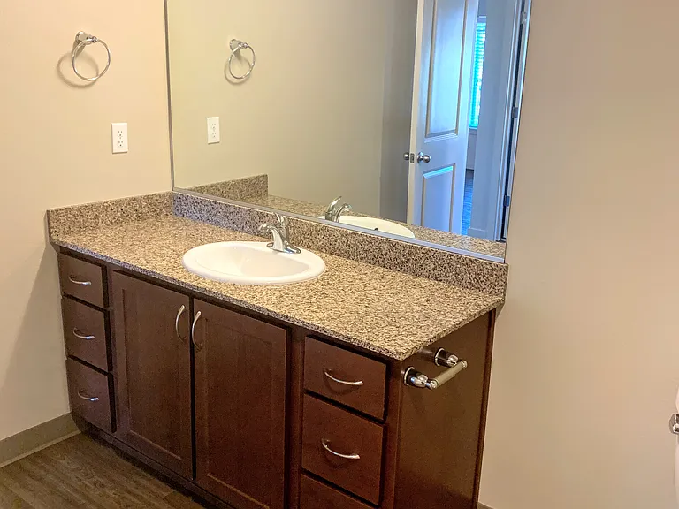 Rock Creek Ridge Apartments — Photo 20